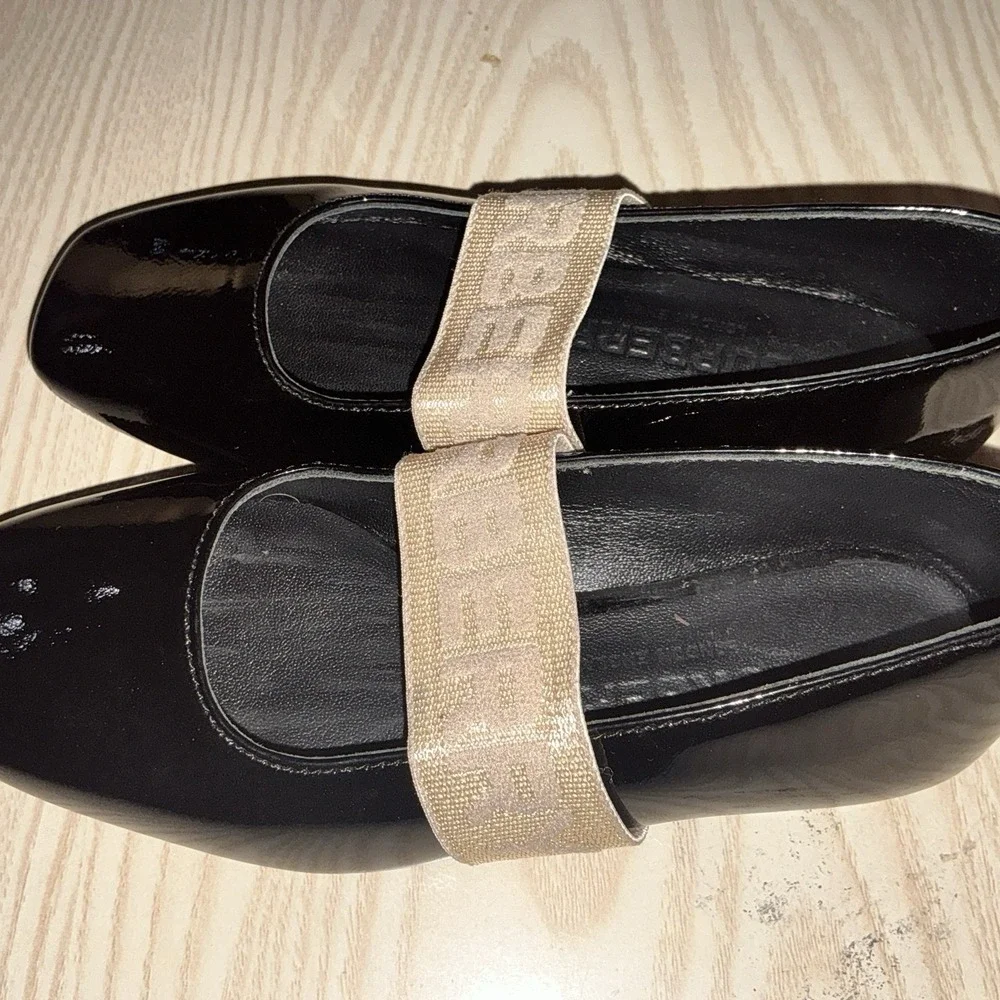 Burberry Girls Dress Shoes‎ Size 25